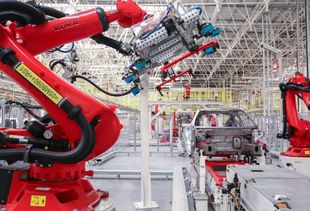 零跑S01智能純電轎跑上市，10.99萬(wàn)元起開(kāi)啟入門(mén)級(jí)智能駕駛新體驗(yàn)